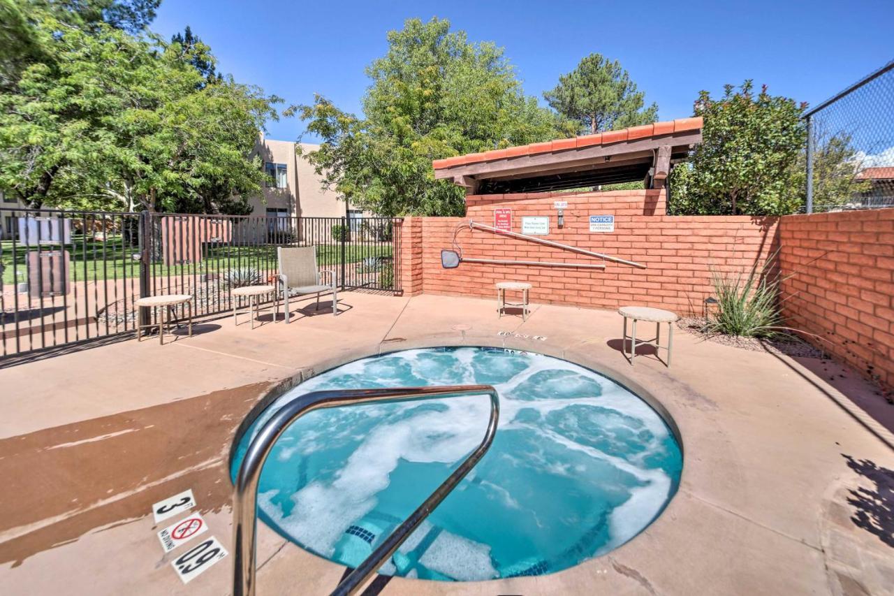 Cozy Sedona Oasis With Pool And Hot Tub Access! Appartement Buitenkant foto